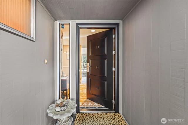 Property photo for 398 Sw 176th Place, Normandy Park photo 5