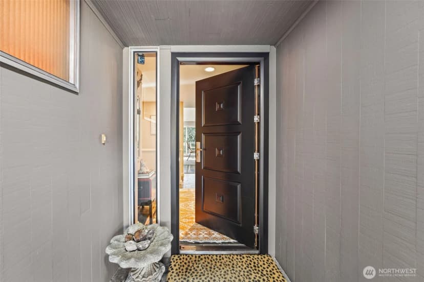 Property photo for 398 Sw 176th Place, Normandy Park photo 5