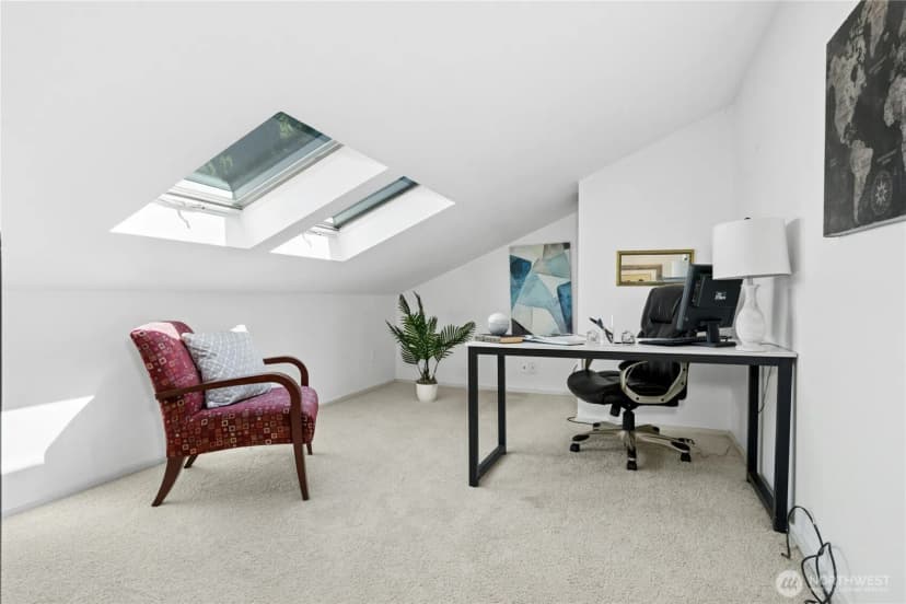 Property photo for 21010 Ne 33rd Place, Sammamish photo 23