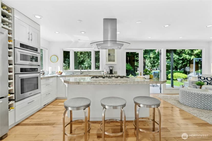 Property photo for 21010 Ne 33rd Place, Sammamish photo 6