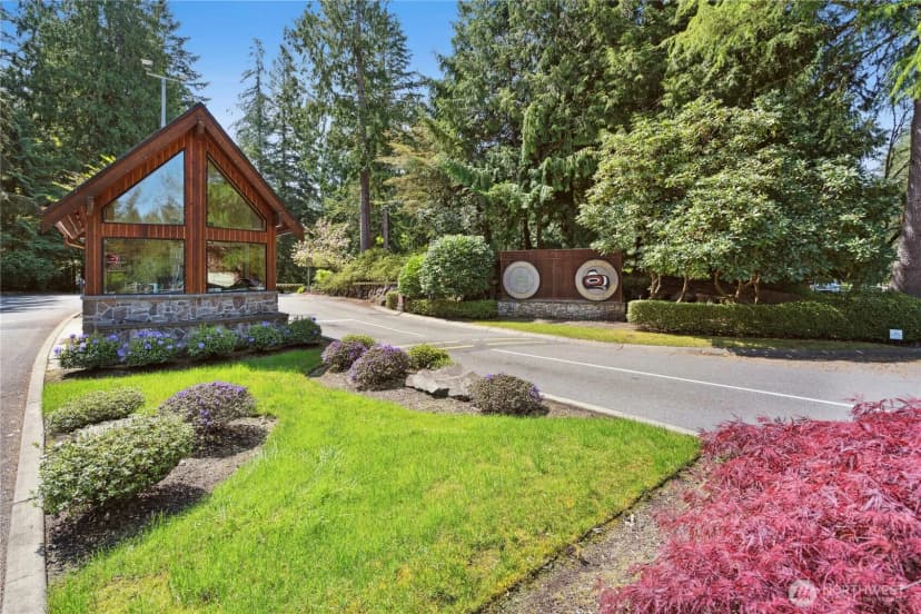 Property photo for 21010 Ne 33rd Place, Sammamish photo 34