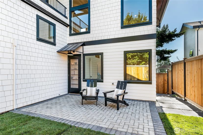 Property photo for 3644 33rd Avenue W, Seattle photo 19