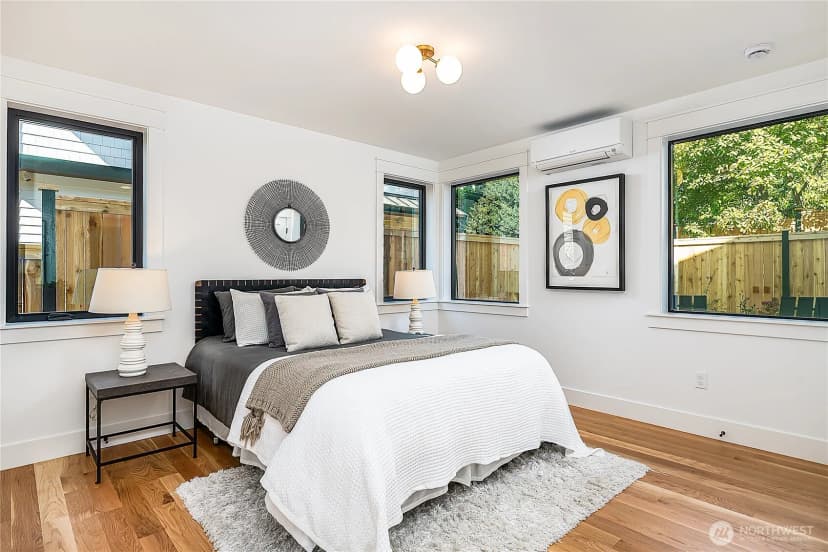 Property photo for 3644 33rd Avenue W, Seattle photo 11