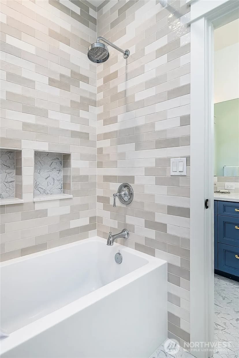 Property photo for 3642 33rd Avenue W, Seattle photo 24
