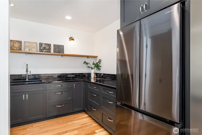 Property photo for 3642 33rd Avenue W, Seattle photo 31