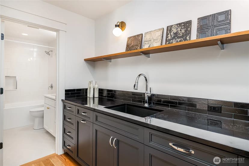 Property photo for 3642 33rd Avenue W, Seattle photo 30