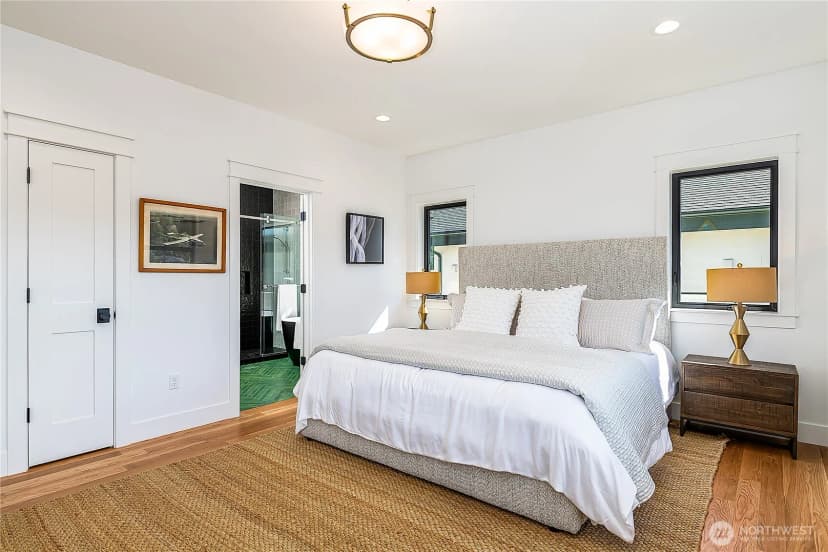 Property photo for 3642 33rd Avenue W, Seattle photo 16