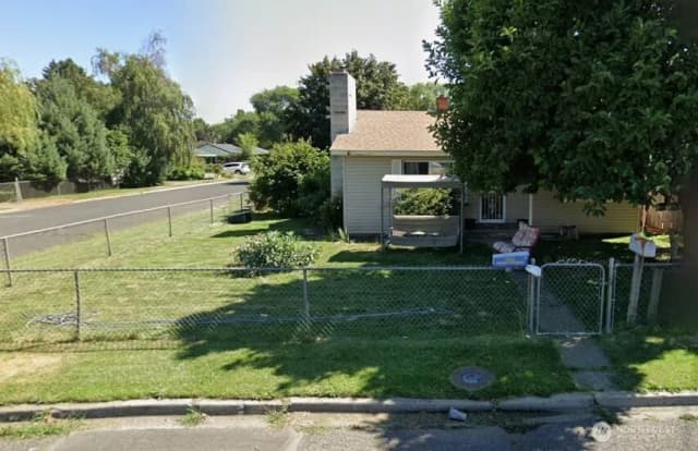 Property photo for 2602 Englewood Avenue, Yakima