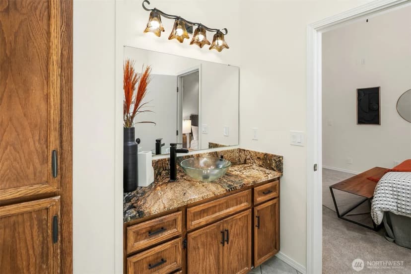 Property photo for 4218 229th Avenue Ne, Redmond photo 18