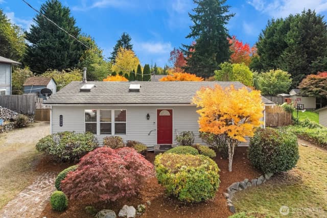 Property photo for 15013 Se 113th Street, Renton photo 2