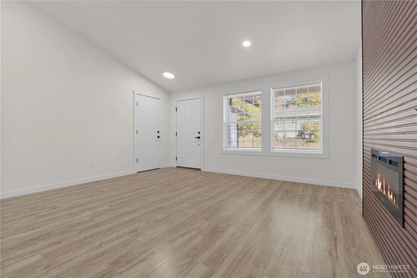Property photo for 13027 23rd Avenue S, Sea Tac photo 8