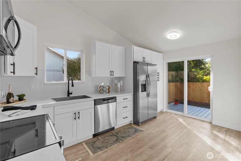 Property photo for 13027 23rd Avenue S, Sea Tac photo 11