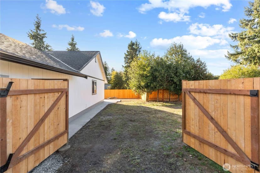Property photo for 13027 23rd Avenue S, Sea Tac photo 24