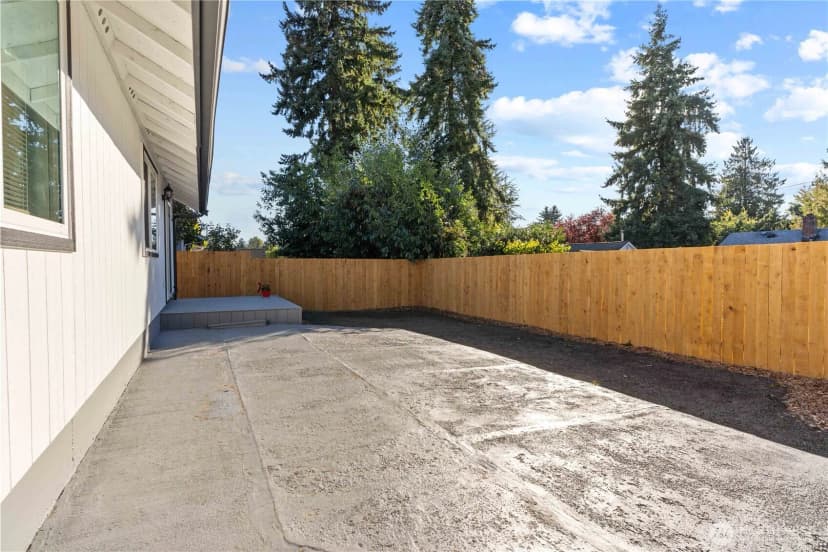 Property photo for 13027 23rd Avenue S, Sea Tac photo 28