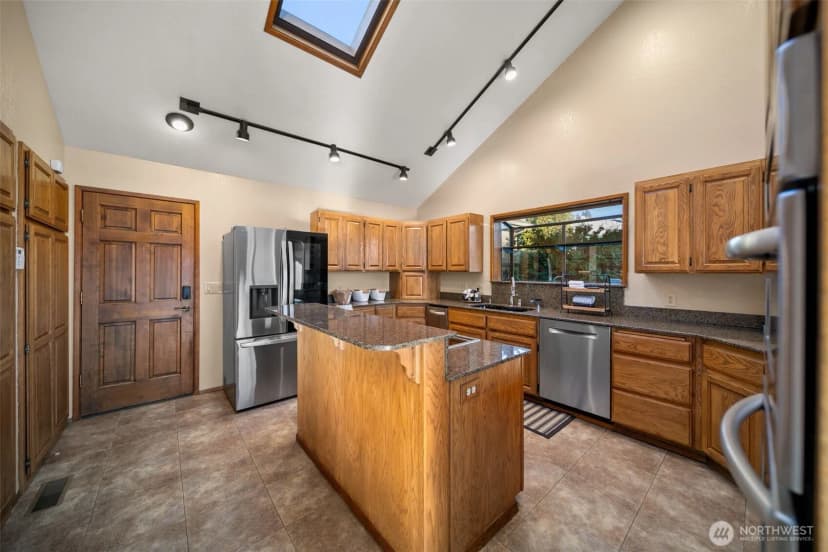 Property photo for 606 Ski View Drive, East Wenatchee photo 12