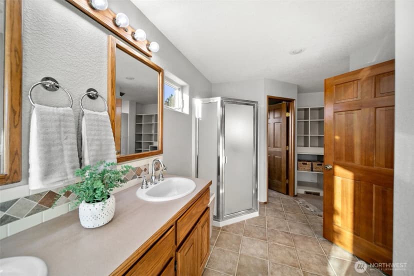Property photo for 606 Ski View Drive, East Wenatchee photo 23