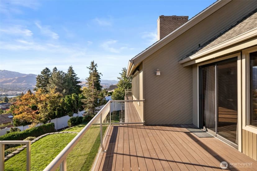 Property photo for 606 Ski View Drive, East Wenatchee photo 10