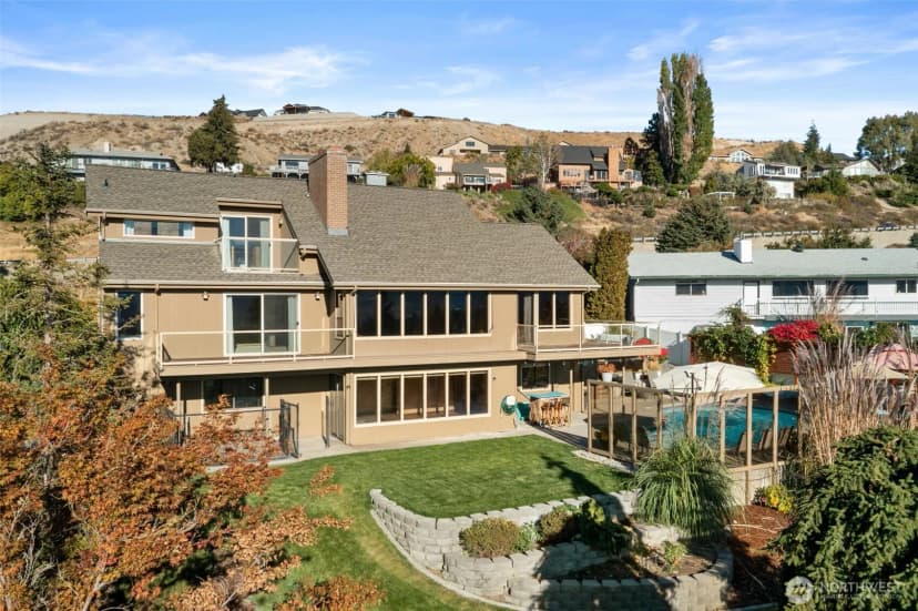 Property photo for 606 Ski View Drive, East Wenatchee photo 38