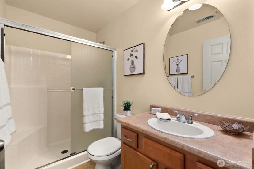 Property photo for 9006 Venn Avenue Se, Snoqualmie photo 12
