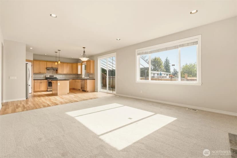 Property photo for 2504 Sw 201st Place Sw, Lynnwood photo 8