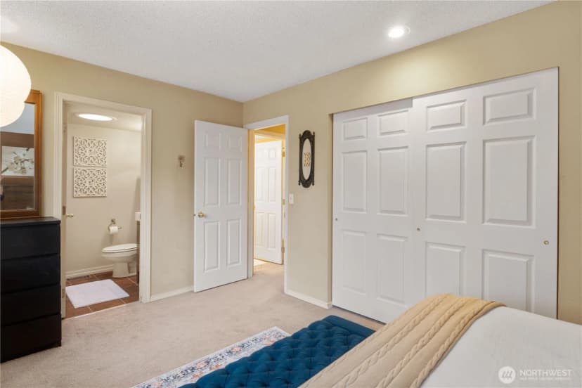 Property photo for 21334 125th Street Se, Kent photo 15