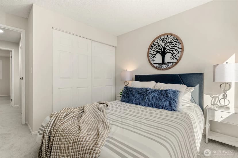 Property photo for 19541 129th Court Ne, Bothell photo 17