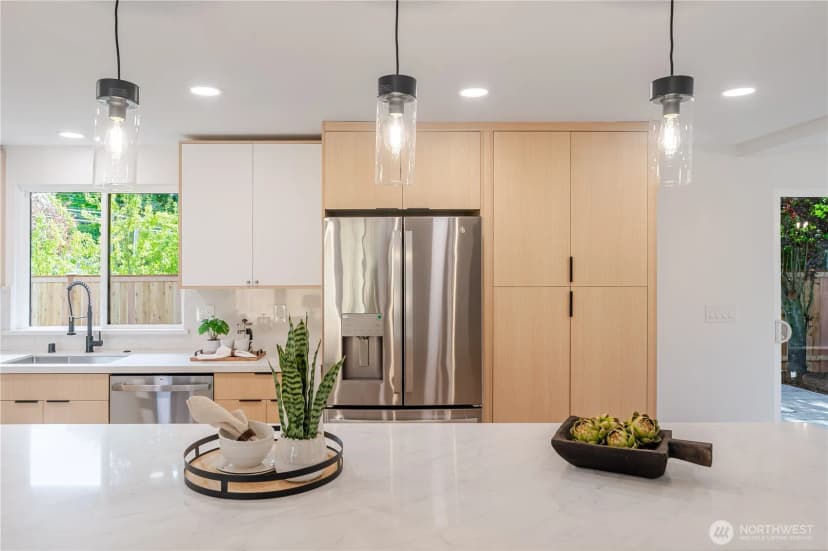 Property photo for 6133 Ne 200th Street, Kenmore photo 11