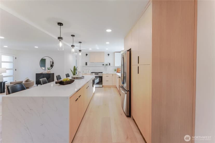 Property photo for 6133 Ne 200th Street, Kenmore photo 14