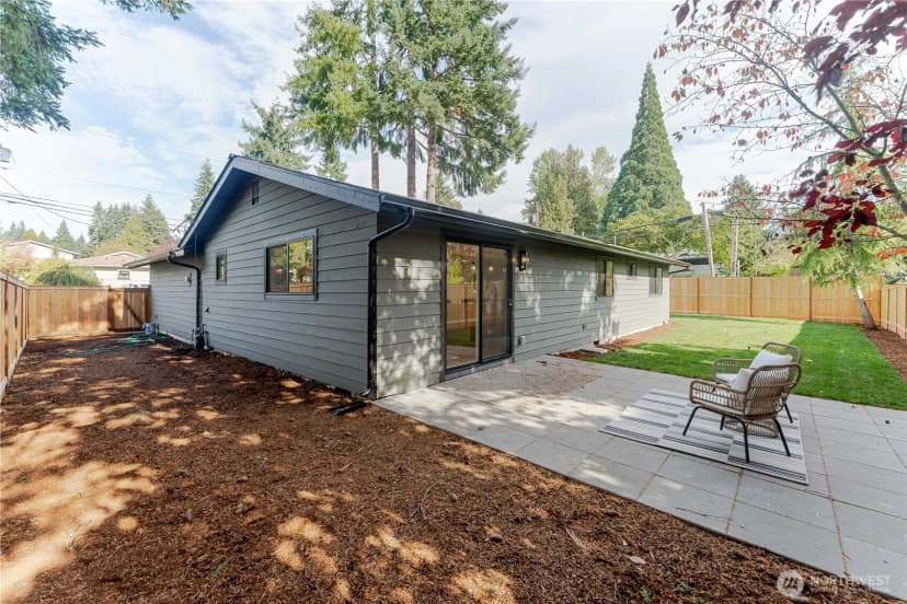 Property photo for 6133 Ne 200th Street, Kenmore photo 32