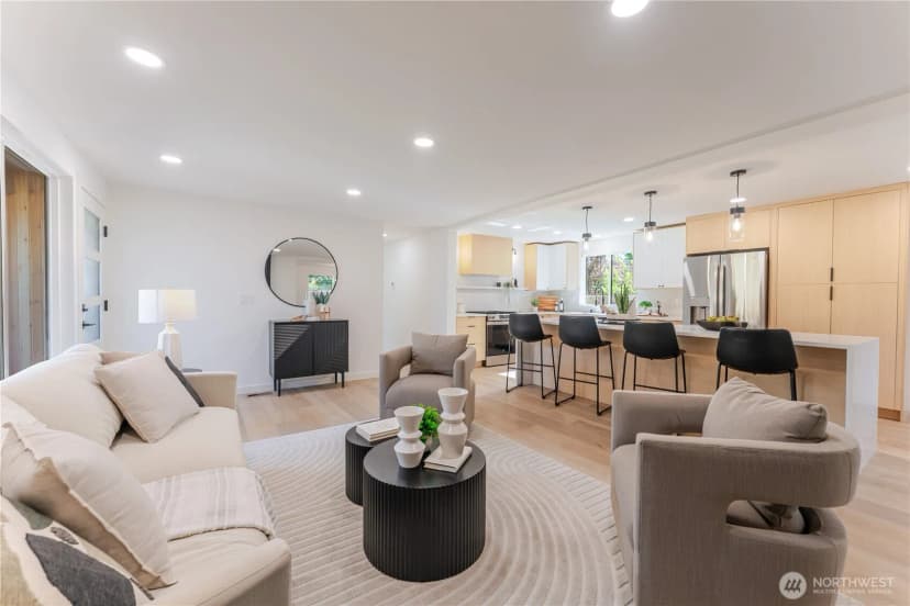 Property photo for 6133 Ne 200th Street, Kenmore photo 6