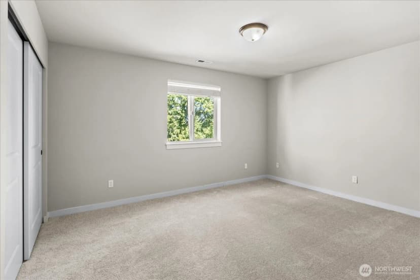 Property photo for 224 147th Place Se, Lynnwood photo 25