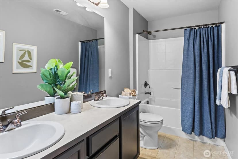 Property photo for 224 147th Place Se, Lynnwood photo 28