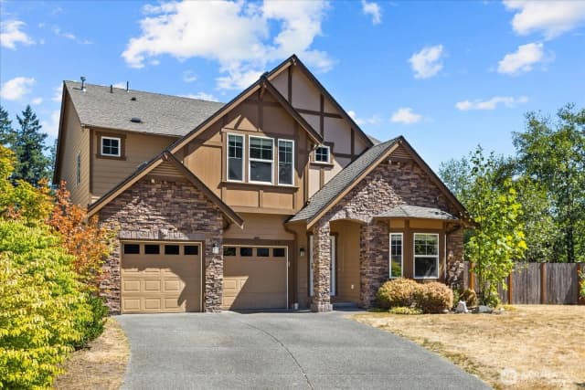 Property photo for 224 147th Place Se, Lynnwood photo 2