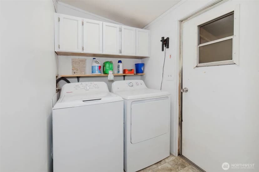 Property photo for 21115 Jefferson Beach Road Ne, Kingston photo 24