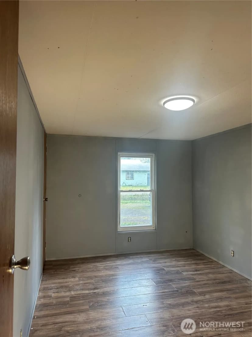Property photo for 21115 Jefferson Beach Road Ne, Kingston photo 21