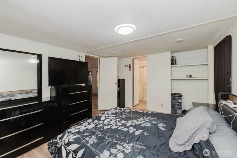 Property photo for 21115 Jefferson Beach Road Ne, Kingston photo 16