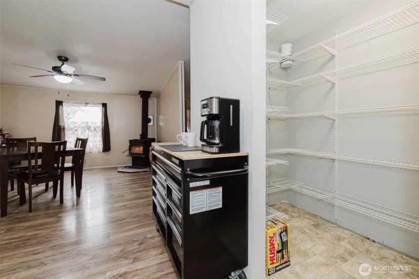 Property photo for 21115 Jefferson Beach Road Ne, Kingston photo 12