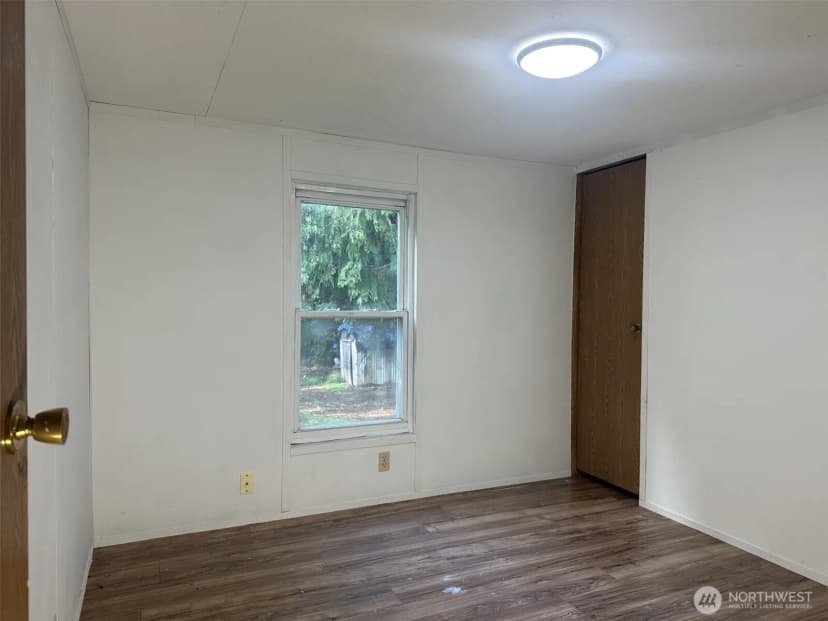 Property photo for 21115 Jefferson Beach Road Ne, Kingston photo 20