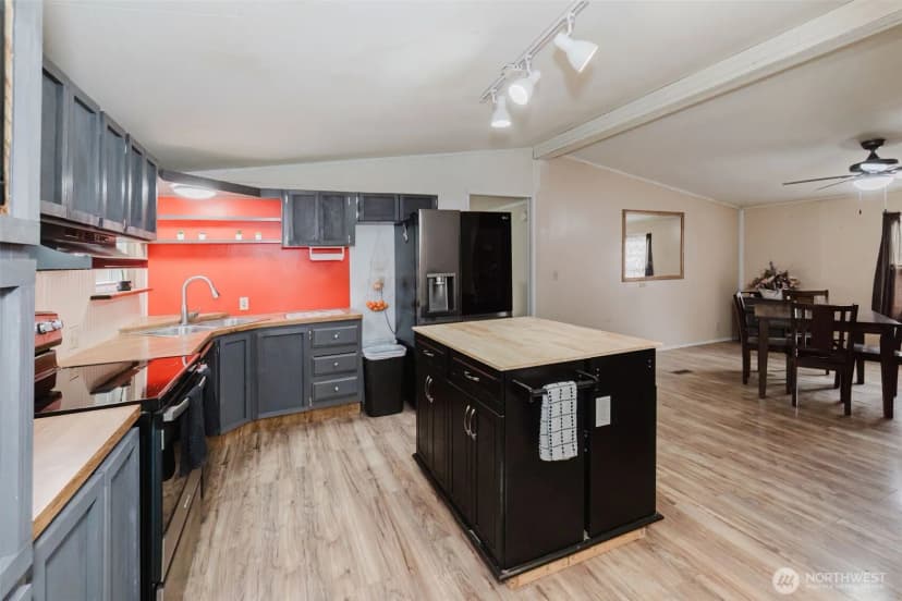 Property photo for 21115 Jefferson Beach Road Ne, Kingston photo 14