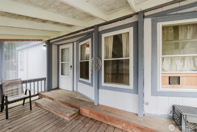 Property photo for 21115 Jefferson Beach Road Ne, Kingston photo 5
