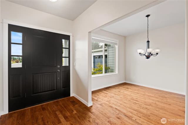 Property photo for 891 W Park Street, Lynden photo 3