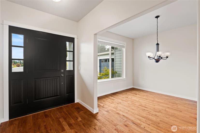 Property photo for 891 W Park Street, Lynden photo 3