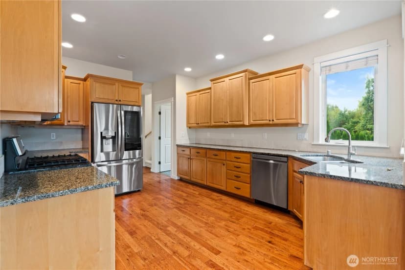 Property photo for 891 W Park Street, Lynden photo 9