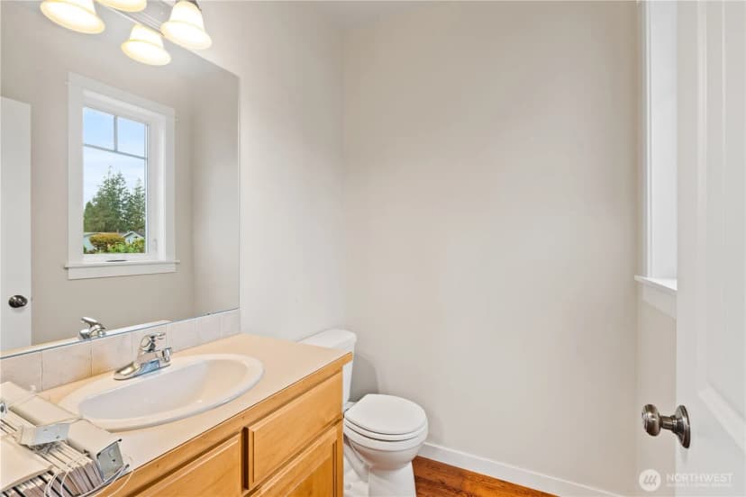 Property photo for 891 W Park Street, Lynden photo 14