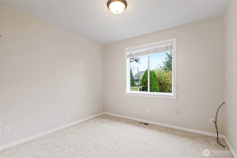 Property photo for 891 W Park Street, Lynden photo 17