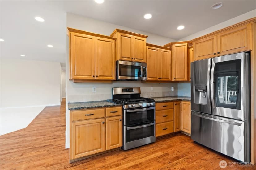 Property photo for 891 W Park Street, Lynden photo 25