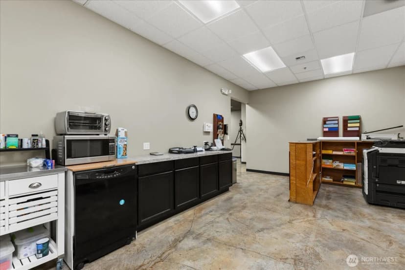 Property photo for 18824 Smokey Point Boulevard, Arlington photo 30
