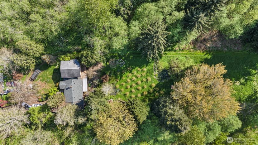 Property photo for 23030 State Route 9 Se, Woodinville photo 37