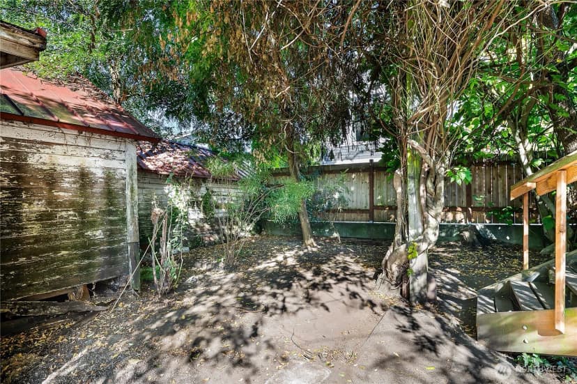 Property photo for 727 28th Avenue S, Seattle photo 10