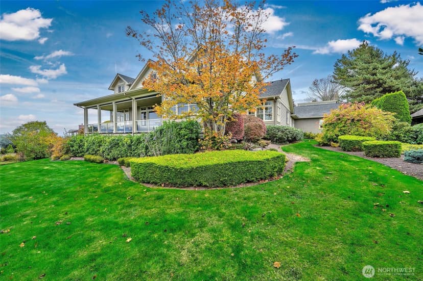 Property photo for 1611 9th Avenue N, Edmonds photo 30